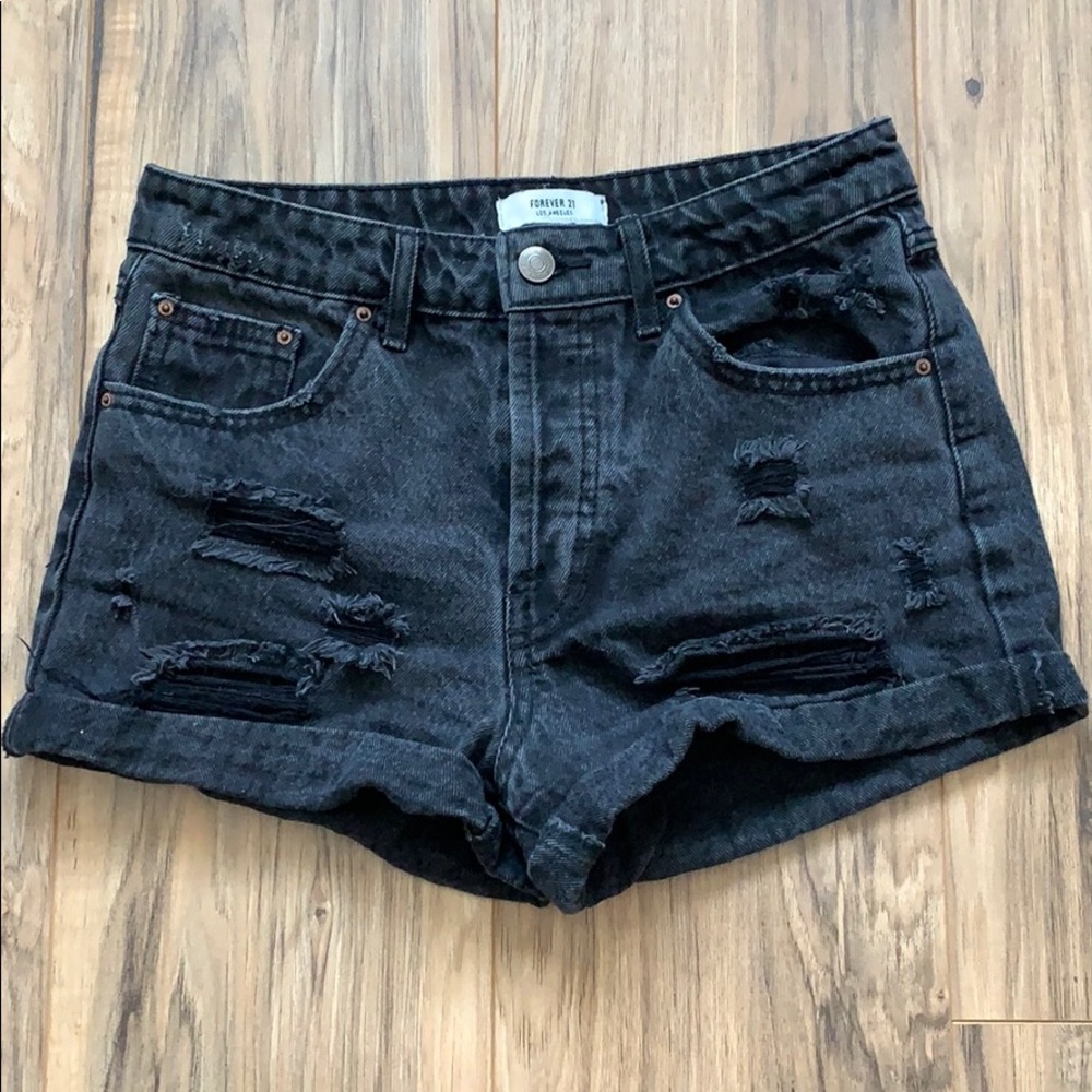 Forever 21 Distressed Denim Shorts Size 24
